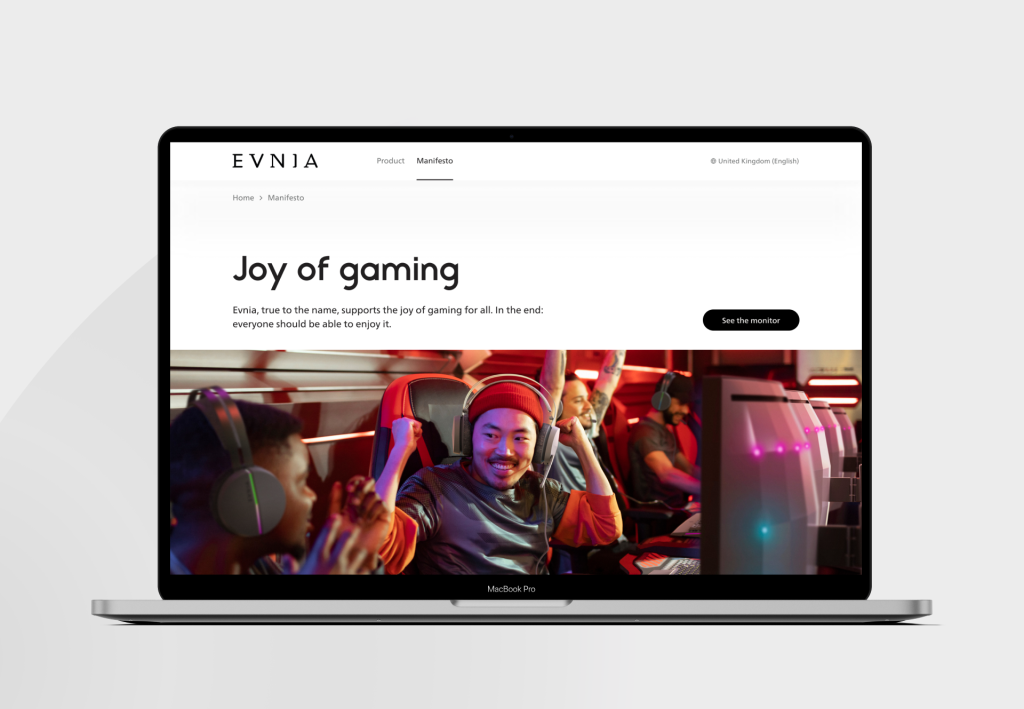 Desktop mockup of Evnia website